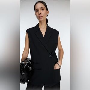 NWT OAK + FORT Black Sleeveless Blazer Vest